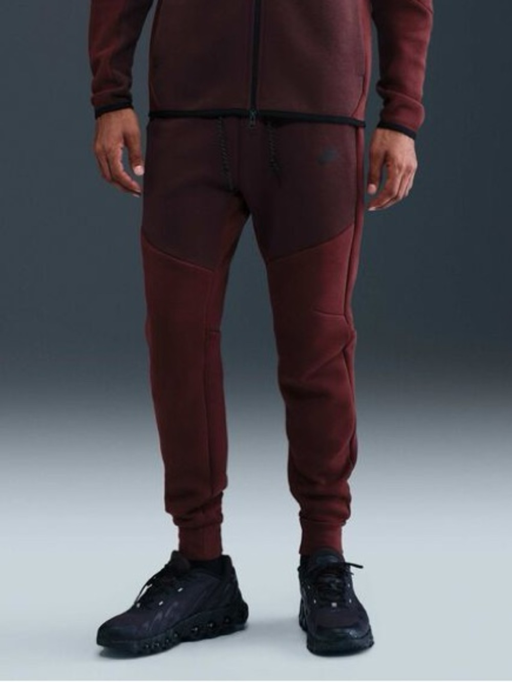 Nike Tech Fleece Joggers Port
Wine S